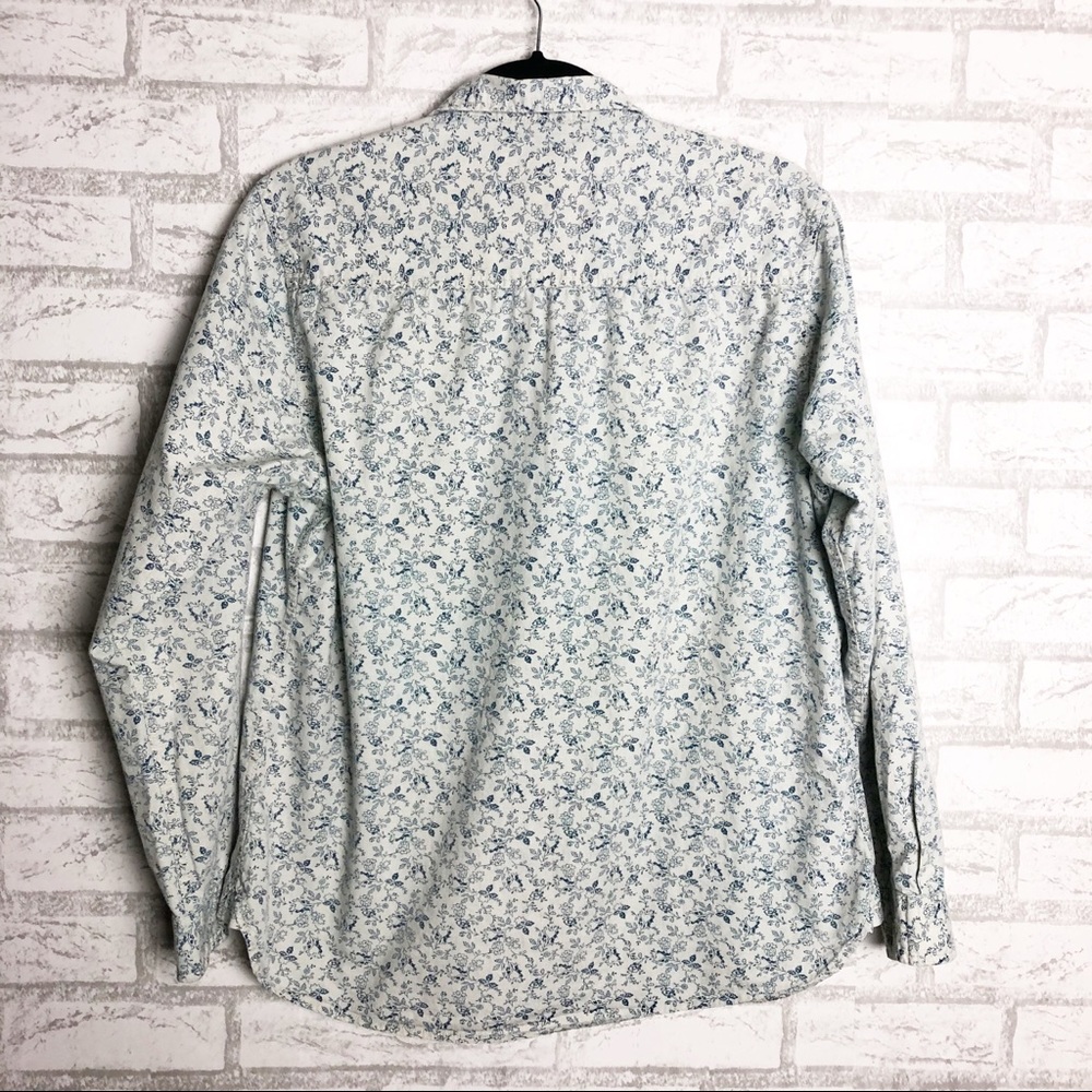 F21 Blue Floral Super Soft Button Down - Picture 2 of 5